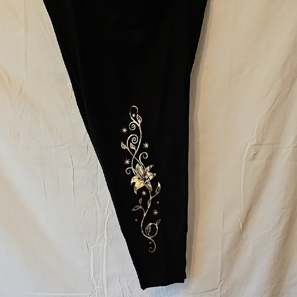 Disney Princess, Tangled Healing Flower, Rapunzel Plus 4x Black Legging Torrid